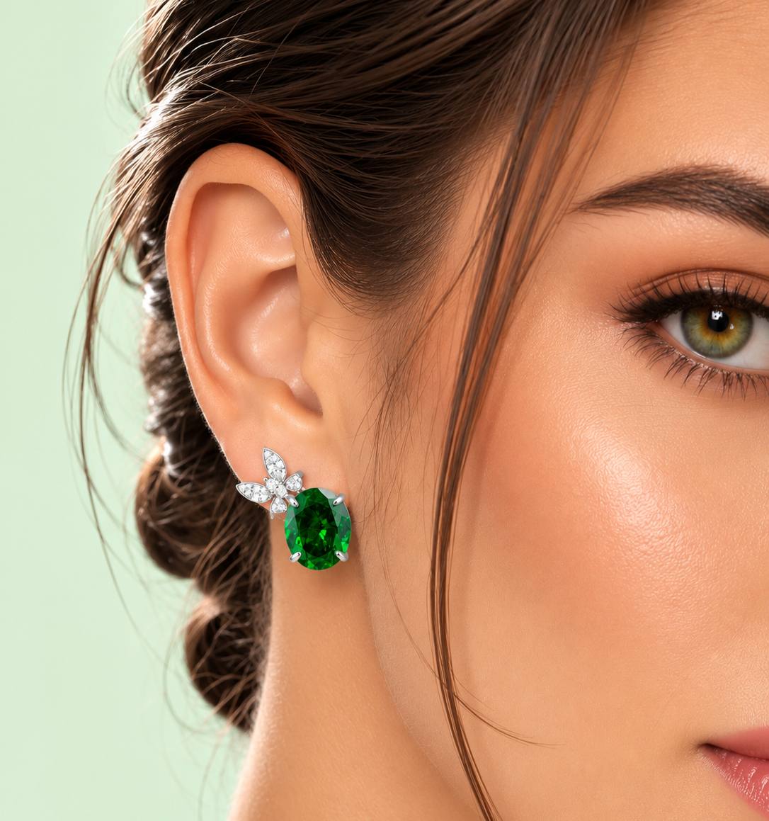 Omnia Maysun Earrings In 925 Silver High Quality Green Simulated Diamonds