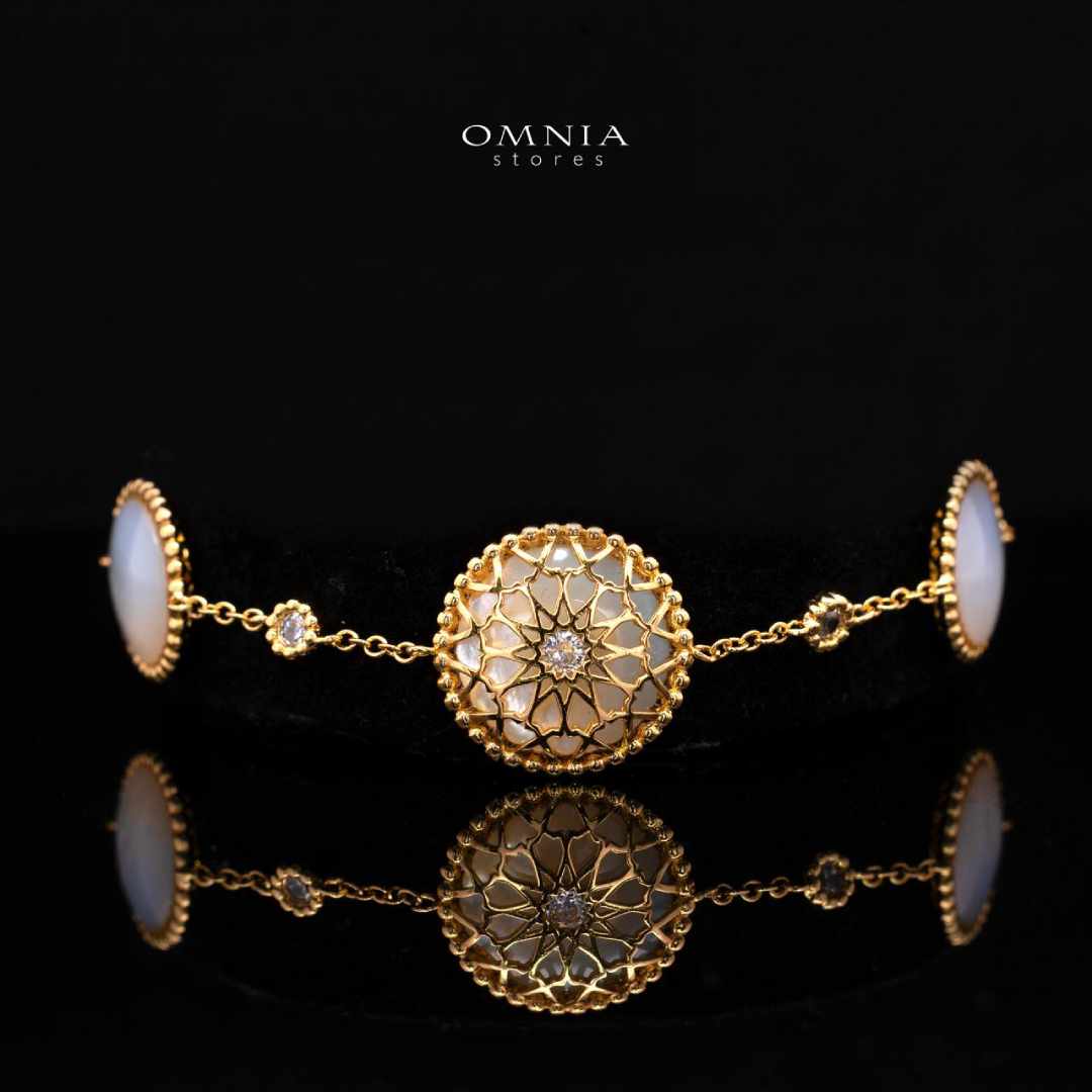 Omnia Elna Bracelet in Brass Gold Plated with White Shell & Delicate Chain Design