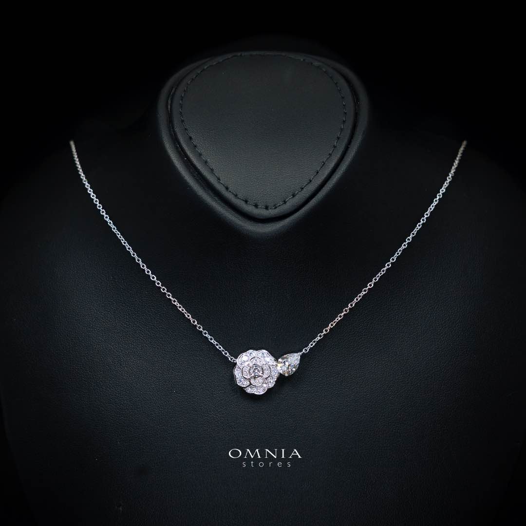 Omnia Aalyah White Floral Pendant Necklace With High Quality Certified Lab Crafted Stones In 925 Silver