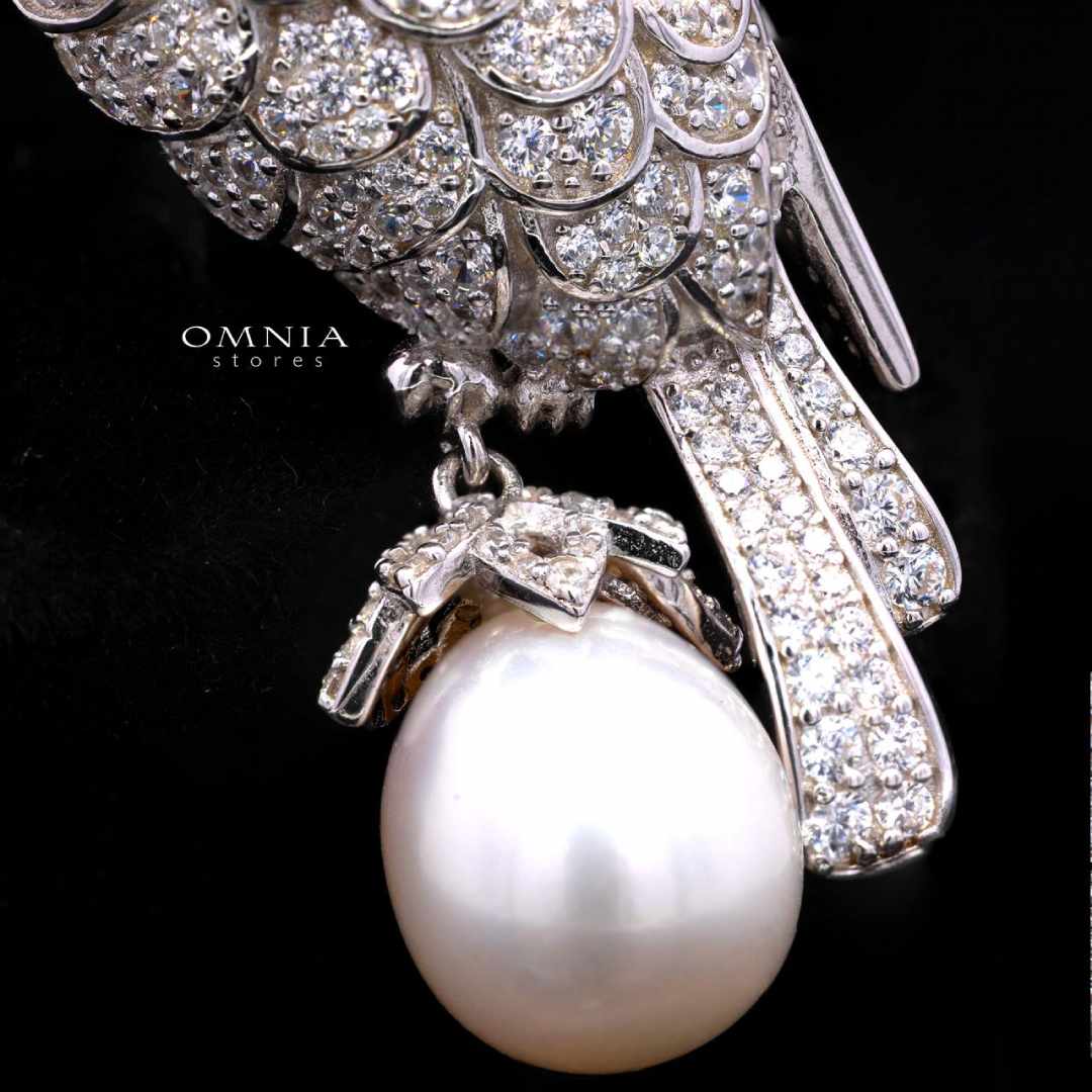 Omnia Najeeba White Pearl Bird Silver Brooch in 925 Silver In High Quality Simulated Diamonds