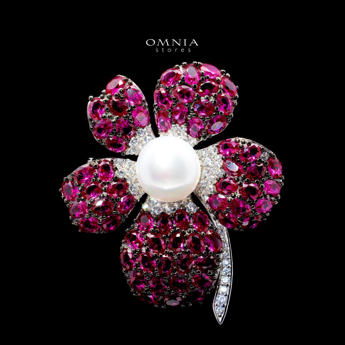Alicia Flower Pearl Brooch with High-Quality Simulated Diamonds in 925 Sterling Silver