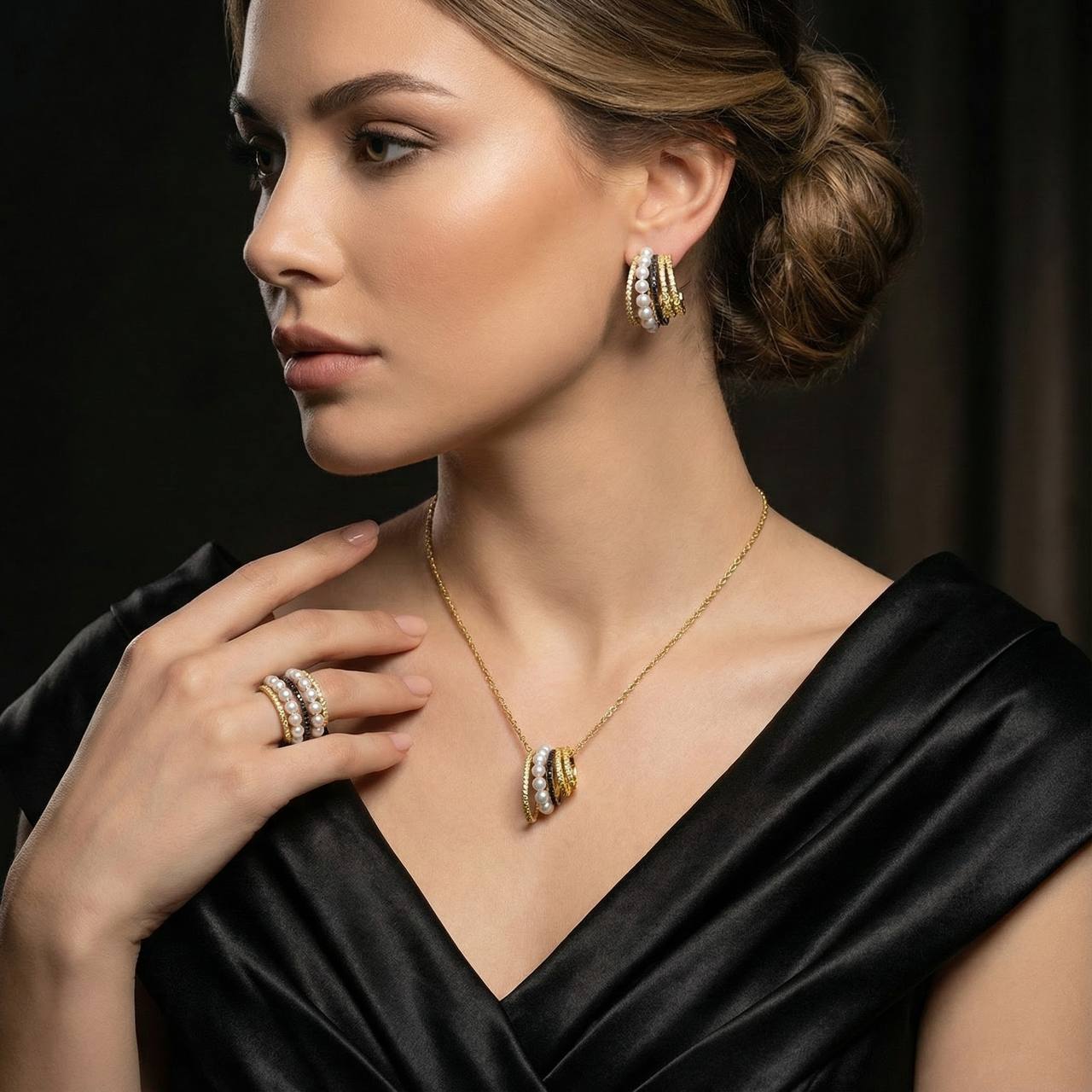 Omnia Inaya Golden Fresh Real Water Pearl Earrings In 925 Silver High Quality Simulated Diamonds