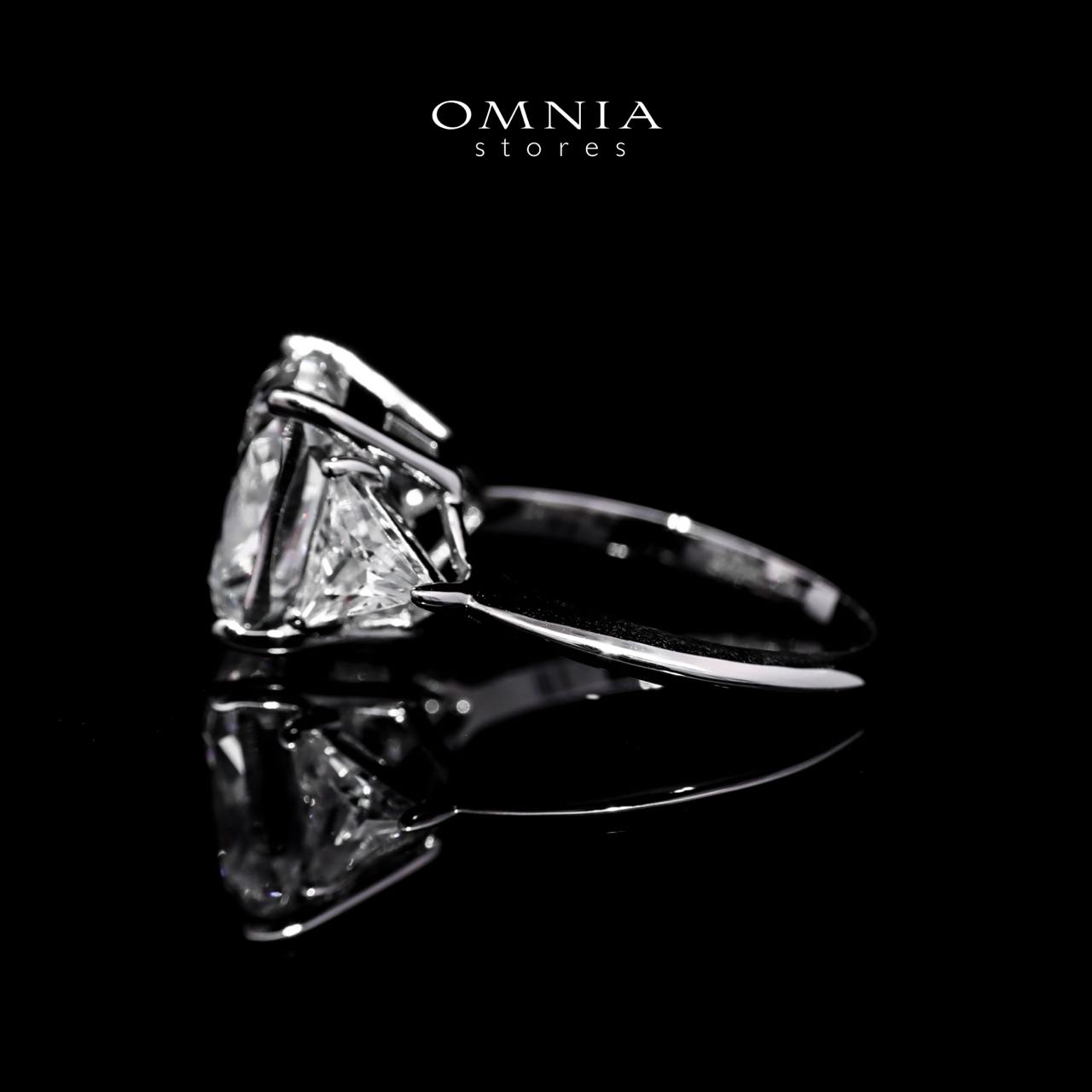 Hanem White Ring in 925 Silver with High-Quality Simulated Diamonds - OMNIASTORES UAE