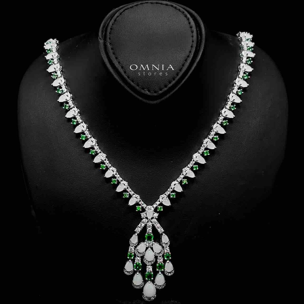 Omnia Salma White and Green Full Set with High-Quality Simulated Diamonds Rhodium Plated - OMNIASTORES UAE