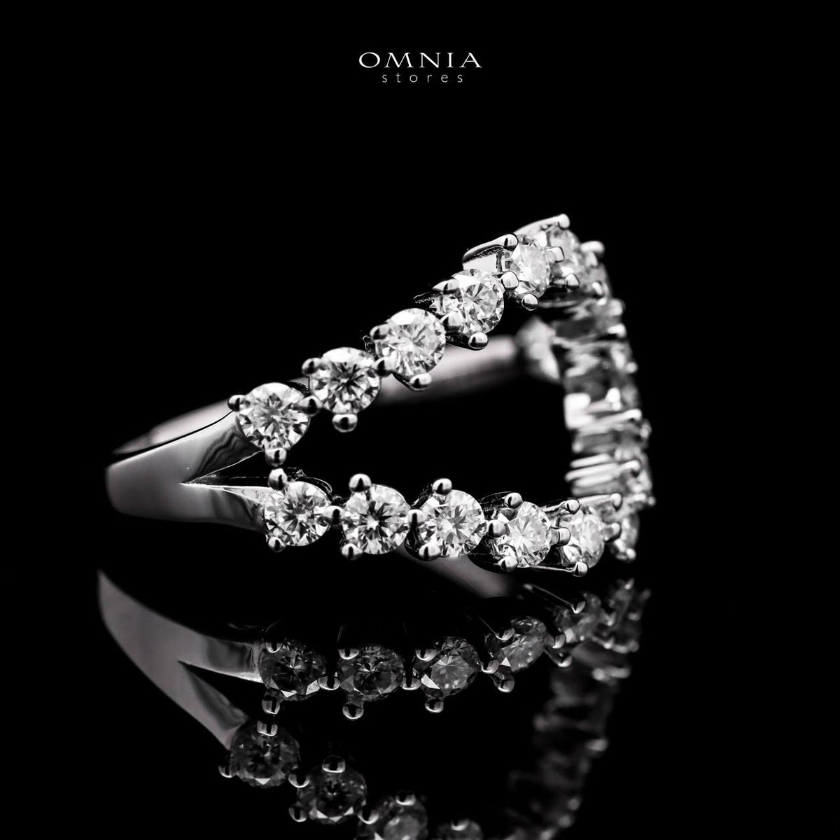 Solara White Moissanite Stone Ring With GRA Certified High Quality in 925 Silver - OMNIASTORES UAE