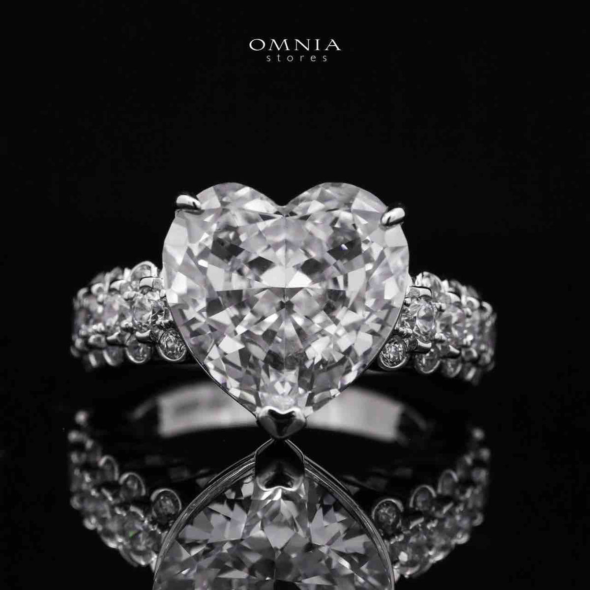 Omnia Eftal White 6.0 Carat Ring 92.5 Silver High Quality Simulated diamonds - OMNIASTORES UAE