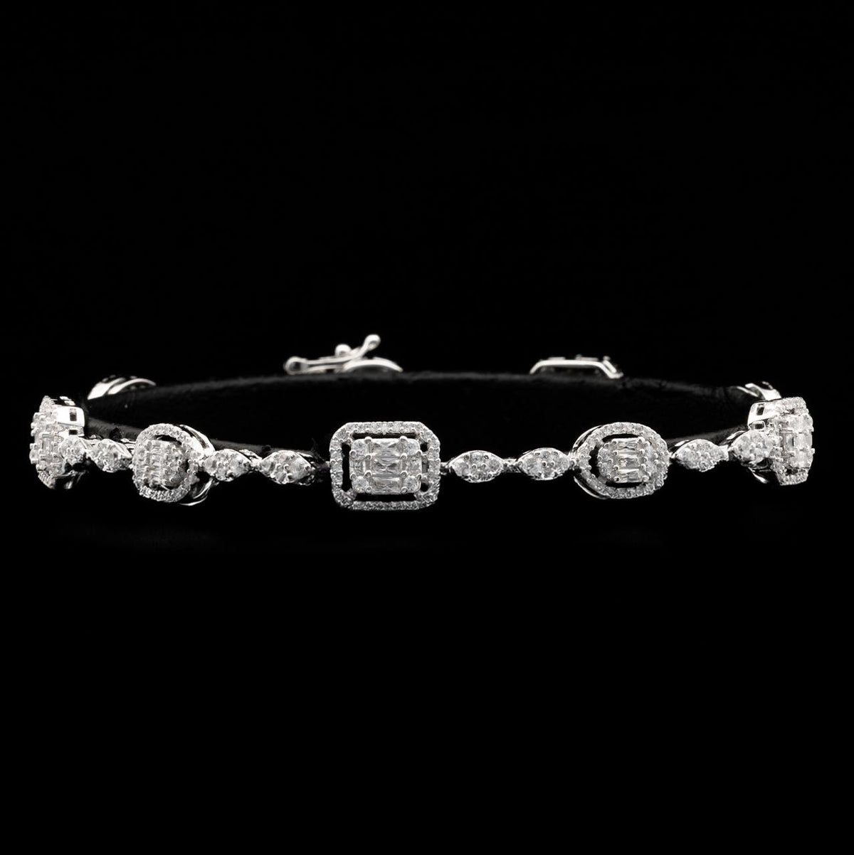 Omnia Thana White Bracelet in 925 Silver with High Quality Simulated Diamonds - OMNIASTORES UAE