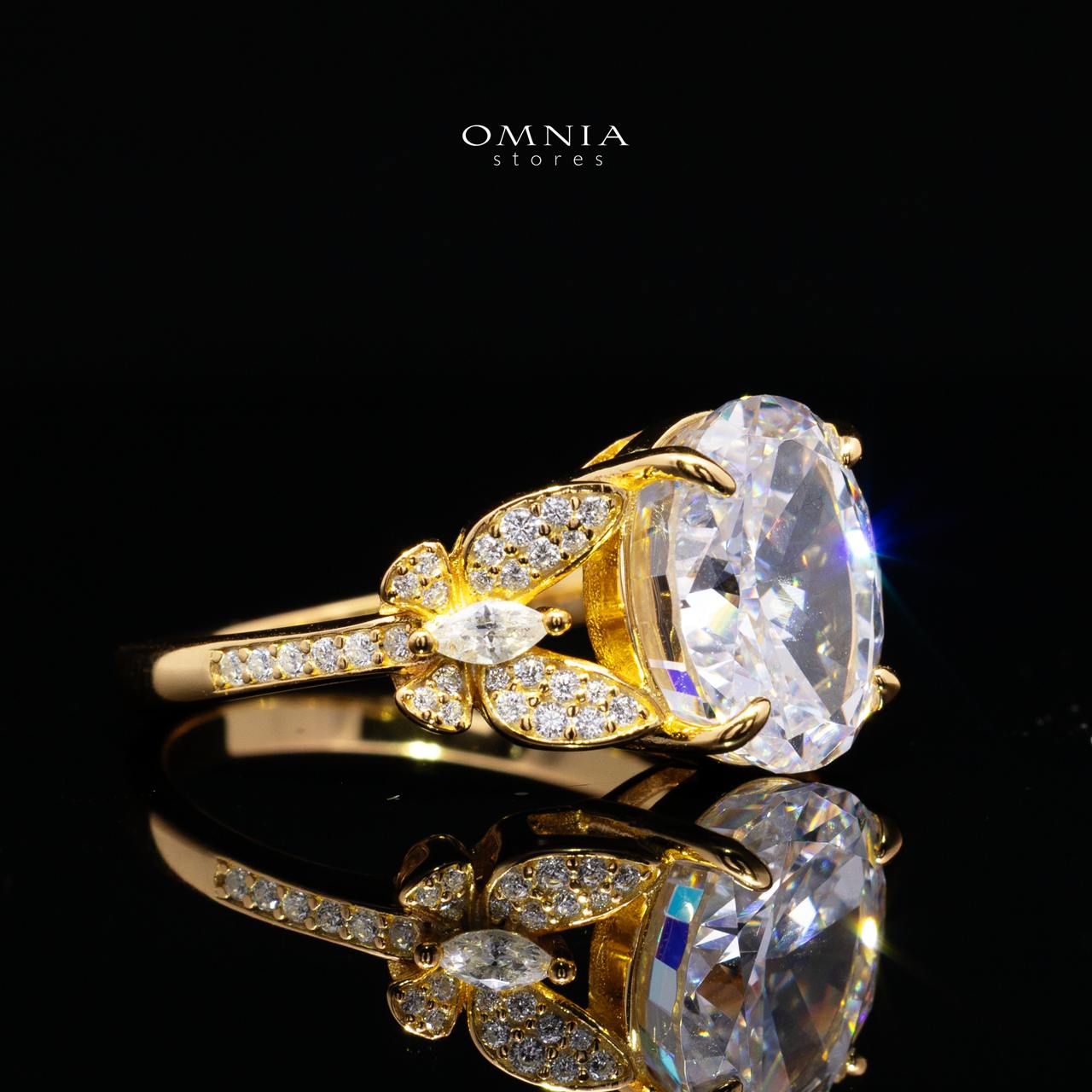 Maysun White Gold-Plated Ring in 925 Silver with Premium Simulated Diamonds