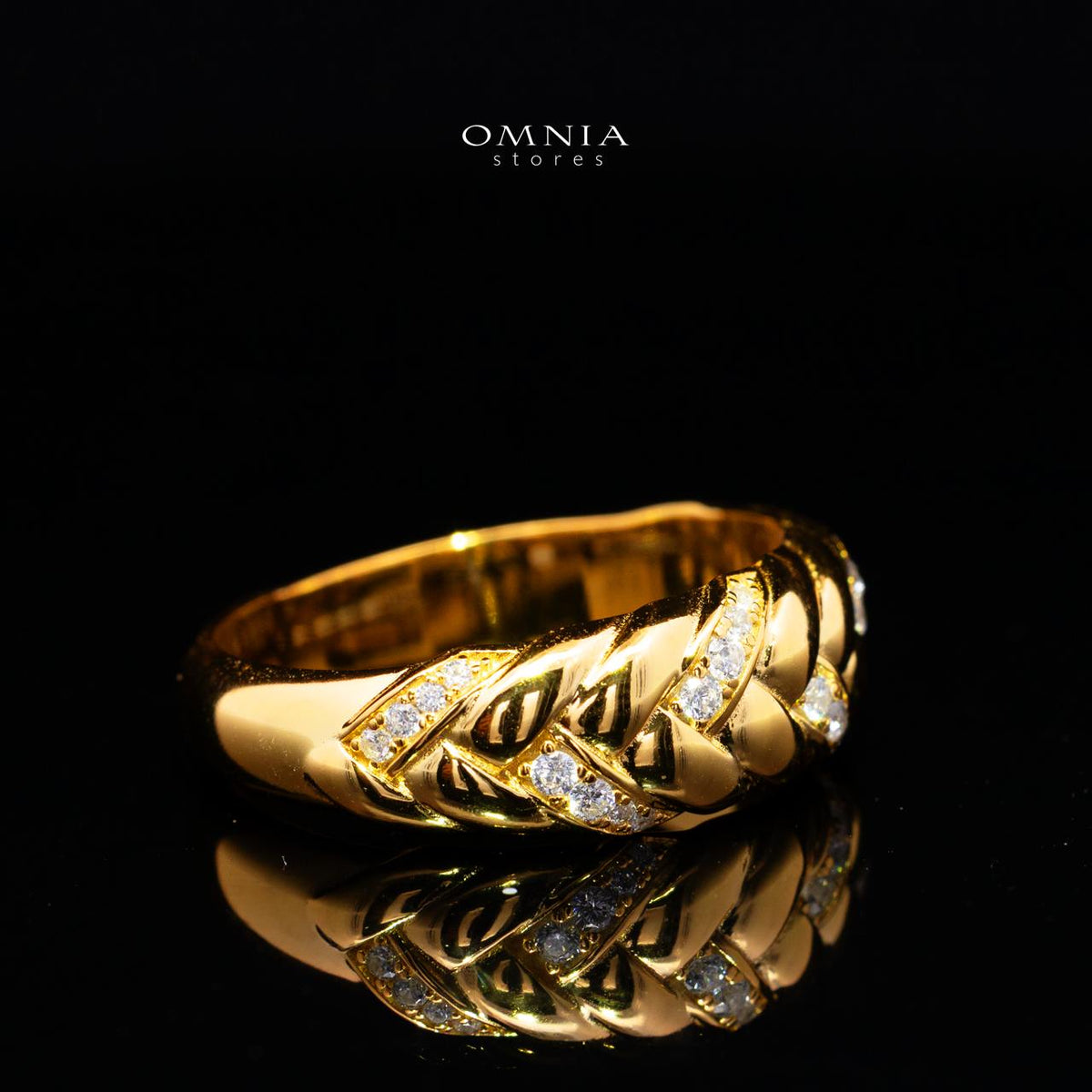 Ashira Gold-Plated Ring in 925 Silver with Premium Simulated Diamonds
