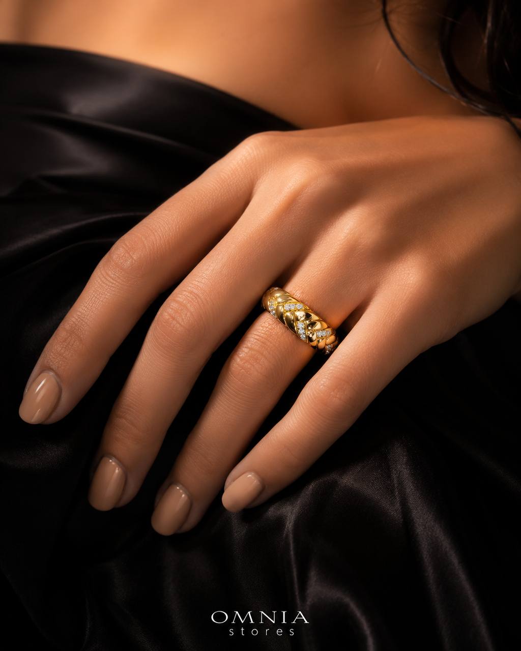 Ashira Gold-Plated Ring in 925 Silver with Premium Simulated Diamonds