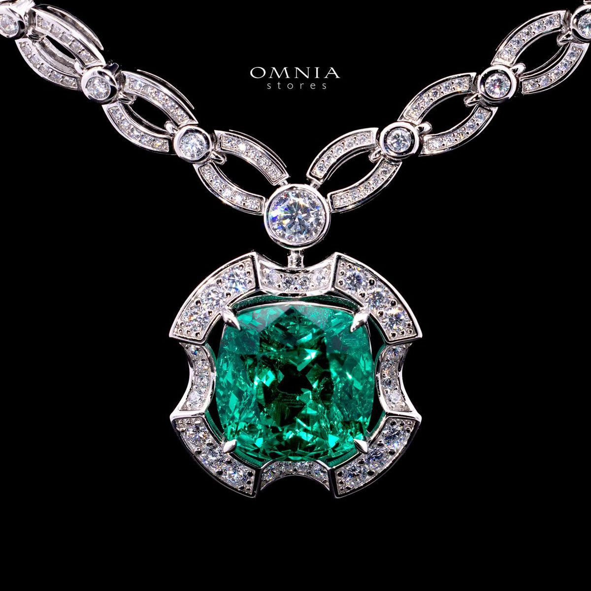 Rita Green Center Stone Necklace with Certified Premium Simulated Diamonds in 925 Sterling Silver