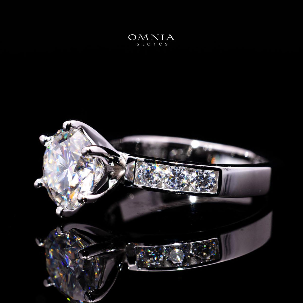 Meryl 8mm Round Moissanite Ring (2 CT) in 925 Sterling Silver