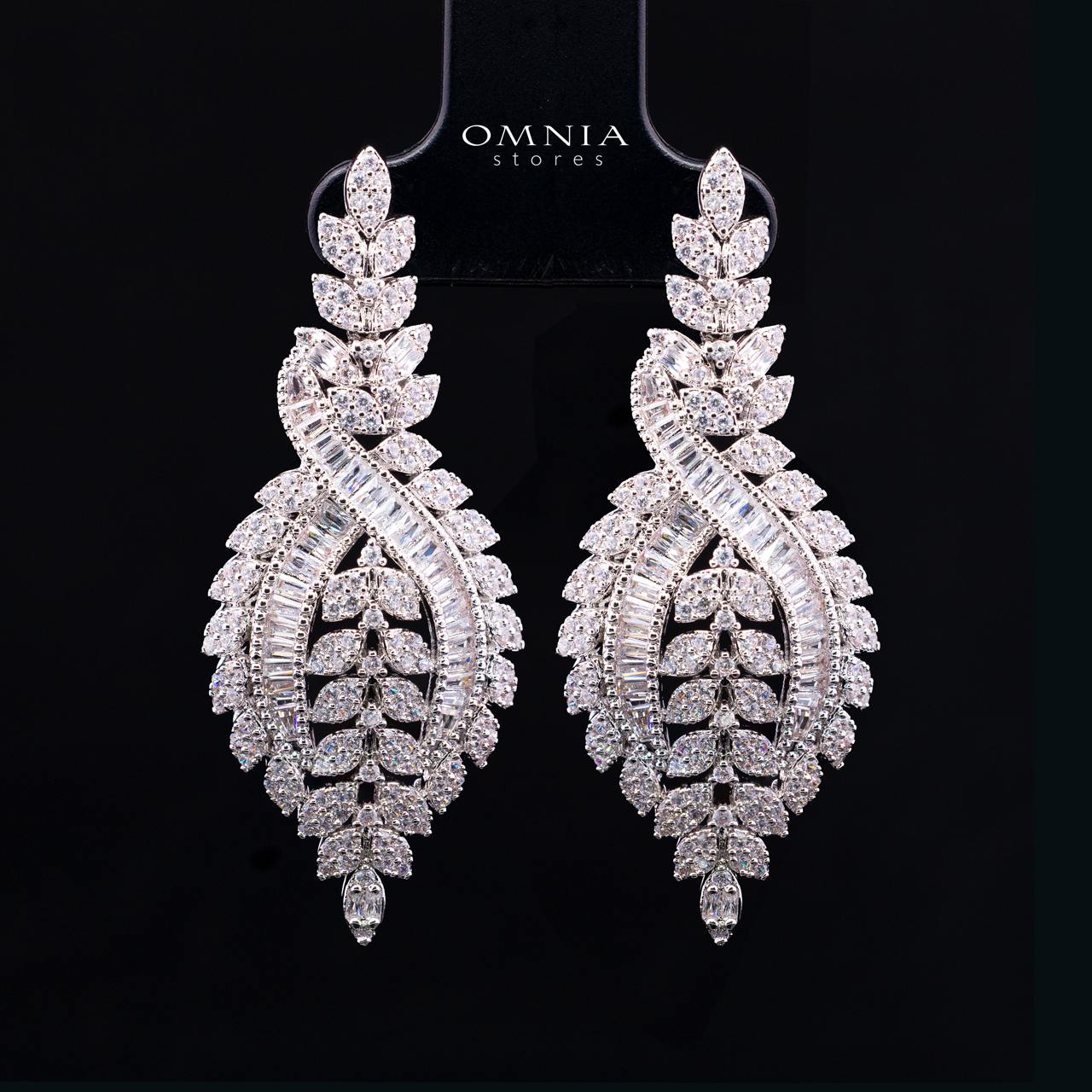 Areyana White Luxury Bridal Full Set with High-Quality Simulated Diamonds and Rhodium Plating